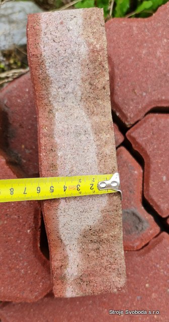 Betonová skladebná dlažba - vlnka  - červená - cca 2,5m2 230x130x60 mm (Betonova skladebna dlazba - vlnka 23x13x6cm - cervena - cca 2,5m2 (5).jpg)